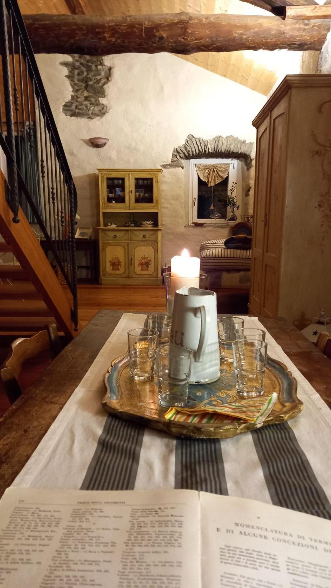 Вілла La Casa Della Cindy Дервіо Екстер'єр фото